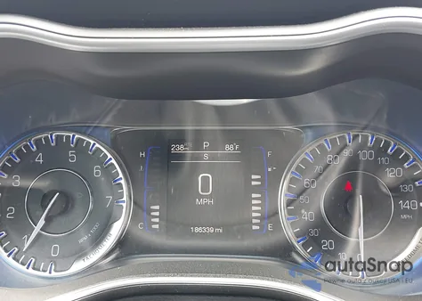 2015 Chrysler 200 Limited z USA, uszkodzony, nr VIN 1C3CCCAB8FN635327